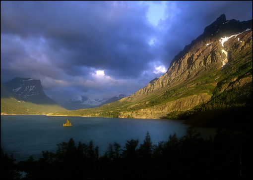 st. mary lake in glacier national park